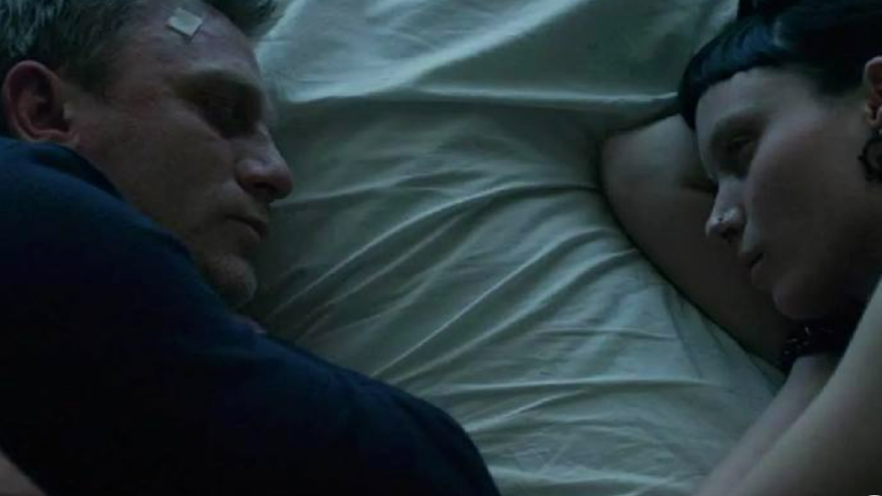 Ejderha Dövmeli Kız (1)