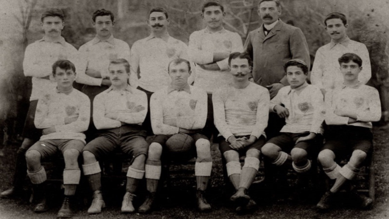 Siyah Çoraplılar 3