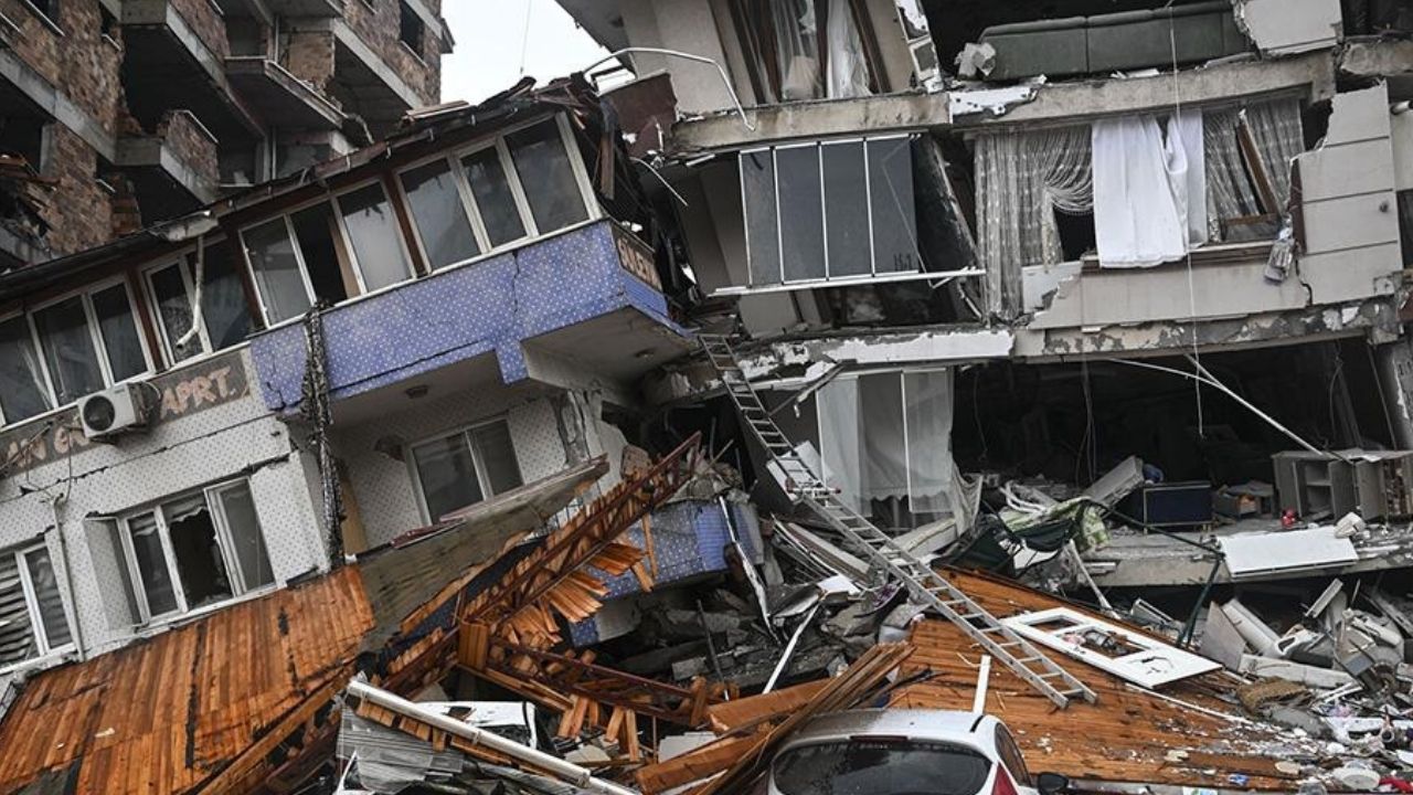 Deprem Konutlarında Bir Yıl Vaadi Üç Evrede Eridi İlk Yıl Gerçekleşme Yüzde 14 (6)