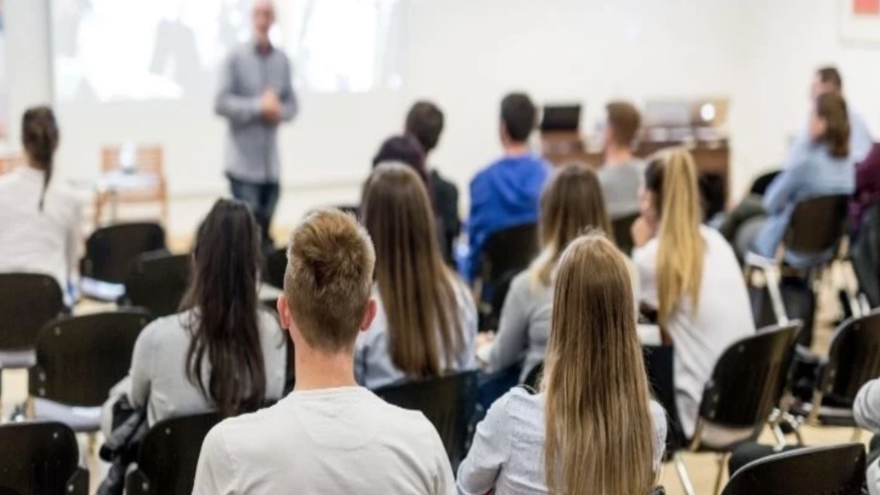 Z Kuşağı Üniversitesi